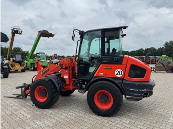 Ratinis krautuvas KUBOTA R090