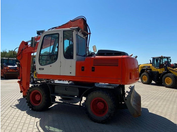 Ratinis ekskavatorius LIEBHERR A 900