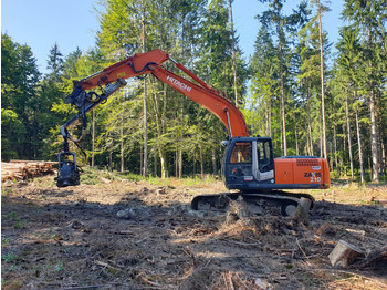 Vikšrinis ekskavatorius HITACHI ZX210