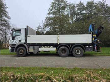 Sunkvežimis su kranu IVECO Stralis