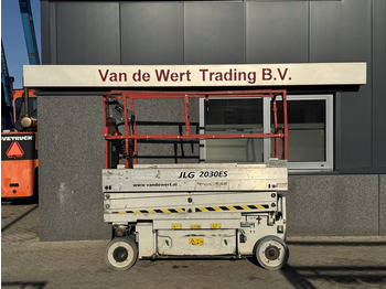 Žirklinis keltuvas JLG