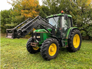 Traktorius JOHN DEERE 6200