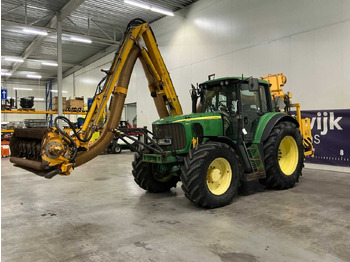Traktorius JOHN DEERE 6920