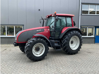 Traktorius VALTRA T120