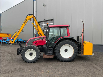 Traktorius 2008 VALTRA N121 HITECH FOUR WHEEL DRIVE FARM TRACTOR: foto 2