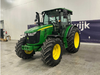 Traktorius JOHN DEERE 5100M