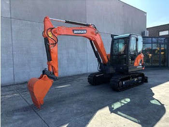 Vikšrinis ekskavatorius DOOSAN DX55-9C