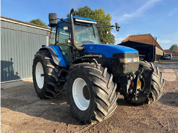 Traktorius New Holland TM165: foto 4