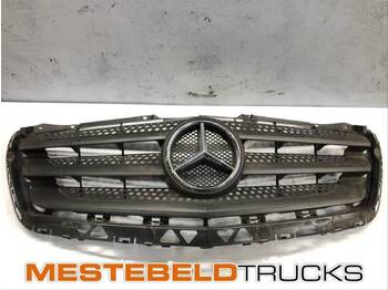 Kabina ir interjeras MERCEDES-BENZ