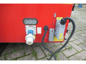 ROSENBAUER ROSENBAUER/Feuerwehr/Wasserwerfer lizingą ROSENBAUER ROSENBAUER/Feuerwehr/Wasserwerfer: foto 3