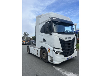 Vilkikas IVECO