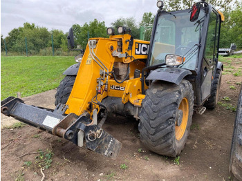 Teleskopinis krautuvas JCB