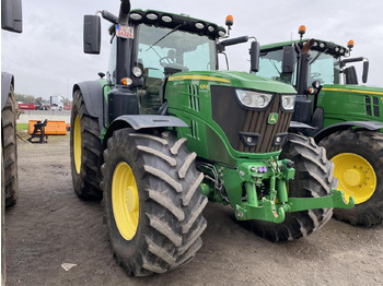 Traktorius JOHN DEERE 6215R