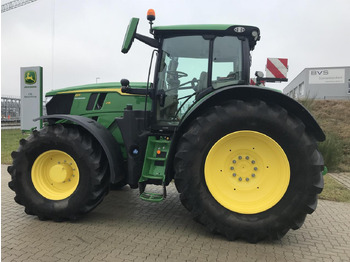 Traktorius JOHN DEERE 6R 215
