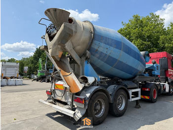 Betonvežio puspriekabė
