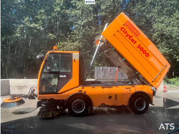 Gatvių šlavimo mašina BUCHER