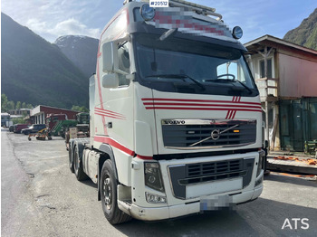 Vilkikas VOLVO FH16