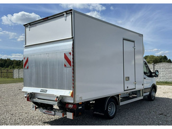 Furgonas su krovinių dėže Ford Transit: foto 4