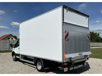 Furgonas su krovinių dėže Ford Transit: foto 3