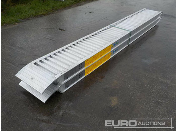 Krovos rampa Unused CLM 85.25 Aluminium Loading Ramps (2of) 2920kg Capacity, 2500mm Length: foto 2