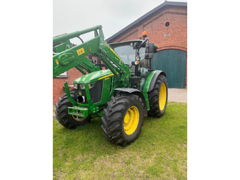 Traktorius JOHN DEERE 5100M