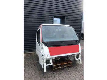 Kabina ir interjeras MITSUBISHI