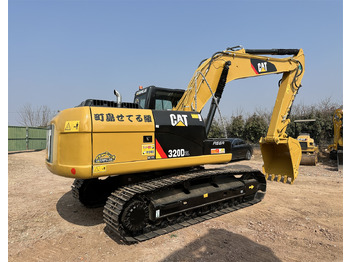 Vikšrinis ekskavatorius CATERPILLAR 320D2