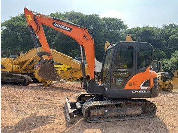 Mini ekskavatorius DOOSAN DX60