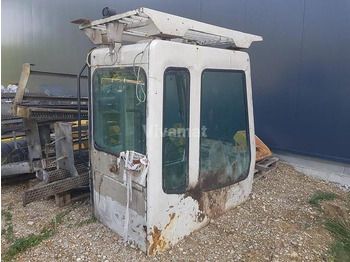 Kabina LIEBHERR