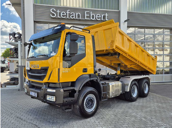 Savivartis sunkvežimis IVECO Trakker