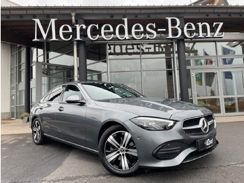 Sedanas MERCEDES-BENZ