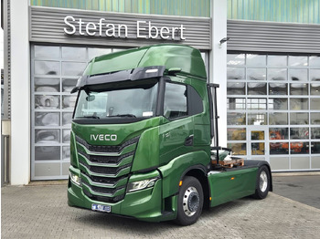 Vilkikas IVECO S-WAY