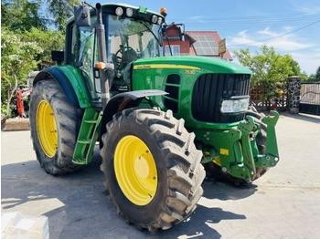 Traktorius JOHN DEERE 7530