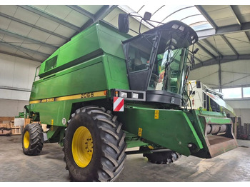 Derliaus nuėmimo kombainas JOHN DEERE 2066