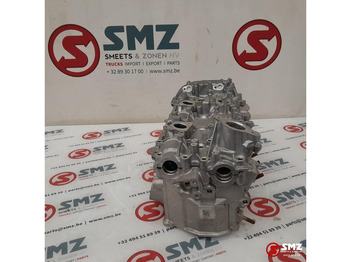 Variklis ir dalys - Lengvasis automobilis Mercedes-Benz Occ cilinderkop + kleppendeksel links AMG C63S Mer: foto 4