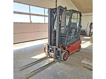 Šakinis krautuvas LINDE E16