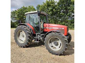 Traktorius MASSEY FERGUSON