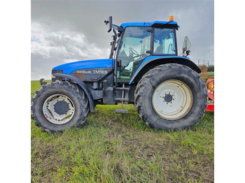 Traktorius NEW HOLLAND TM