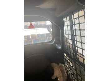 Vikšrinis krautuvas Bobcat T 590: foto 3
