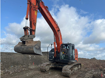 Vikšrinis ekskavatorius HITACHI ZX225
