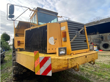 Šarnyrinis savivartis Volvo A 40: foto 3 Šarnyrinis savivartis Volvo A 40: foto 3