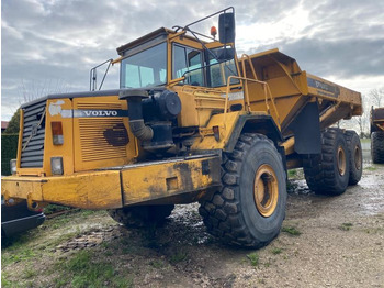 Šarnyrinis savivartis Volvo A 40: foto 2 Šarnyrinis savivartis Volvo A 40: foto 2