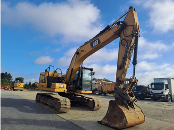 Vikšrinis ekskavatorius CATERPILLAR 323