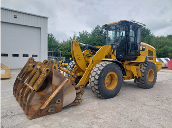 Ratinis krautuvas CATERPILLAR 930M