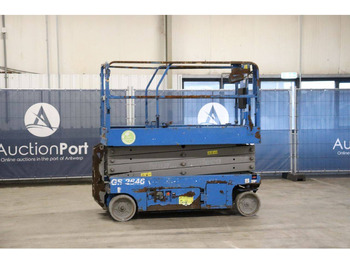 Žirklinis keltuvas GENIE GS2646