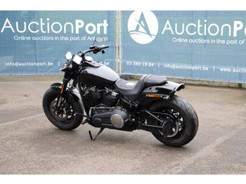 Motociklas Harley-Davidson Fat Bob: foto 3