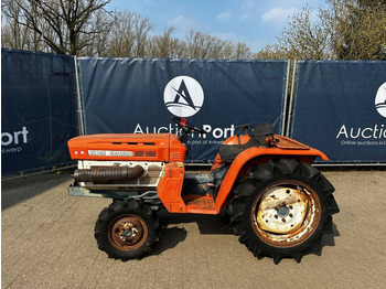 Traktorius KUBOTA B series