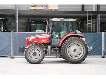 Traktorius MASSEY FERGUSON