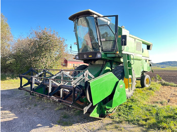 Derliaus nuėmimo kombainas JOHN DEERE