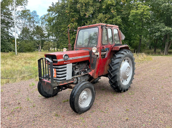 Traktorius MASSEY FERGUSON 100 series